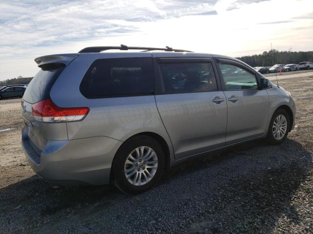 5TDYK3DC6CS213670 - 2012 TOYOTA SIENNA XLE SILVER photo 3