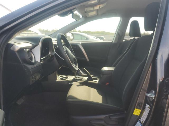 JTMBFREV2JJ218470 - 2018 TOYOTA RAV4 LE GRAY photo 7