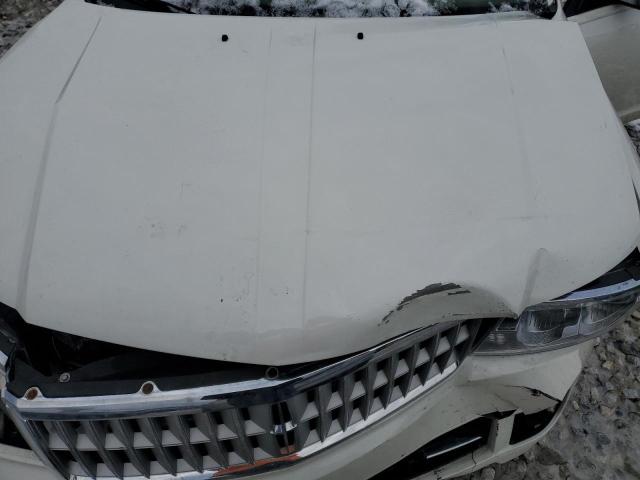 3LNHM26T18R637085 - 2008 LINCOLN MKZ WHITE photo 11