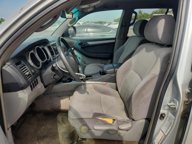 JTEZU14R440022367 - 2004 TOYOTA 4RUNNER SR5 SILVER photo 7