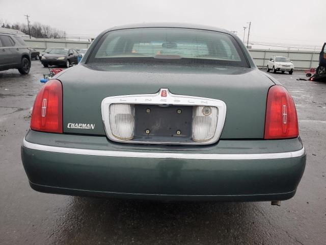 1LNFM81W8WY696919 - 1998 LINCOLN TOWN CAR EXECUTIVE GREEN photo 6