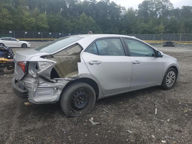 2T1BURHE1HC954954 - 2017 TOYOTA COROLLA L ვერცხლისფერი ფოტო 3