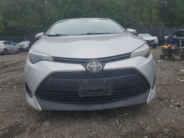 2T1BURHE1HC954954 - 2017 TOYOTA COROLLA L ვერცხლისფერი ფოტო 5