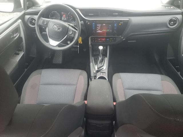 2T1BURHE1HC954954 - 2017 TOYOTA COROLLA L ვერცხლისფერი ფოტო 8