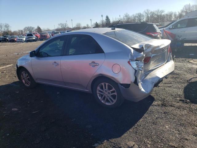 KNAFU4A28C5506606 - 2012 KIA FORTE EX SILVER photo 2