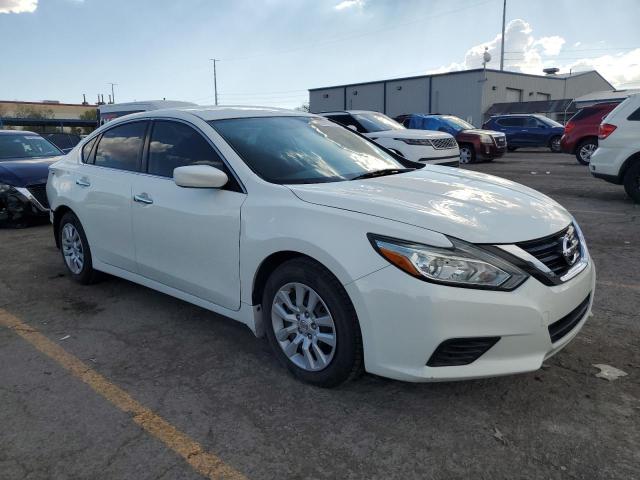 1N4AL3AP2HC498386 - 2017 NISSAN ALTIMA 2.5 WHITE photo 4