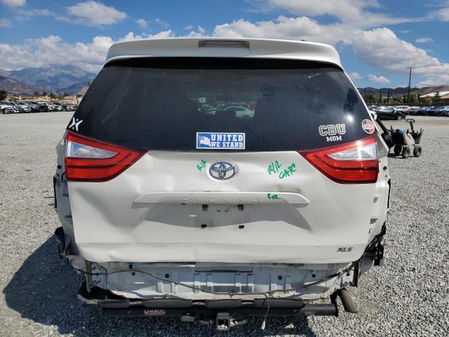 5TDYK3DC8FS672655 - 2015 TOYOTA SIENNA XLE 白色 照片 6