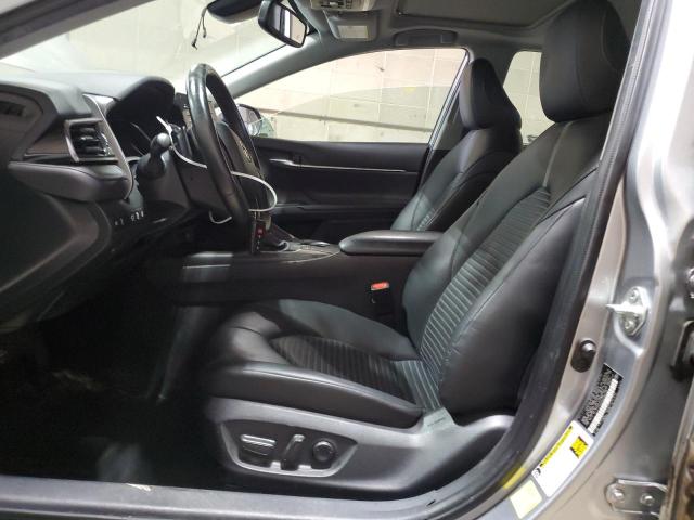 4T1T11AK2PU790139 - 2023 TOYOTA CAMRY SE NIGHT SHADE SILVER photo 7