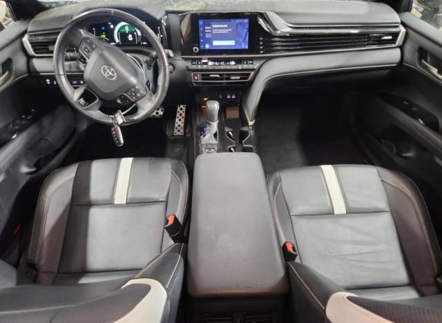 4T1DBADK6SU506792 - 2025 TOYOTA CAMRY XSE أسود صورة 8