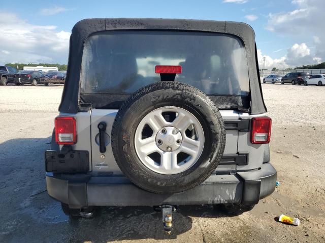 1C4BJWDG3HL503287 - 2017 JEEP WRANGLER U SPORT 银色 照片 6