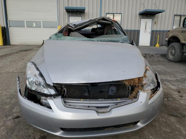 1HGCM567X4A064339 - 2004 HONDA ACCORD EX SILVER photo 5