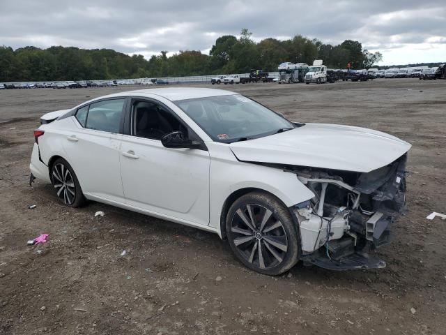 1N4BL4CV2MN369214 - 2021 NISSAN ALTIMA SR თეთრი ფოტო 4