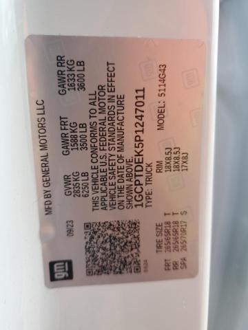 1GCPTDEK5P1247011 - 2023 CHEVROLET COLORADO Z71 WHITE photo 12