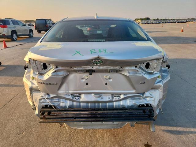 5YFB4MDE1RP194230 - 2024 TOYOTA COROLLA LE SILVER photo 6