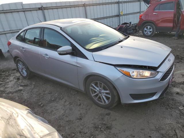 1FADP3FE5JL268274 - 2018 FORD FOCUS SE SILVER photo 4