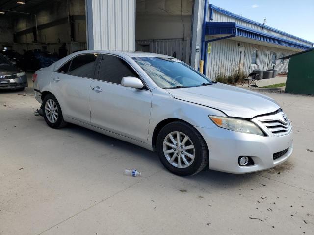4T1BK3EK8BU616518 - 2011 TOYOTA CAMRY SE ვერცხლისფერი ფოტო 4