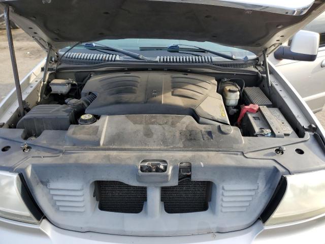 5LMEU88H15ZJ30075 - 2005 LINCOLN AVIATOR 银色 照片 12