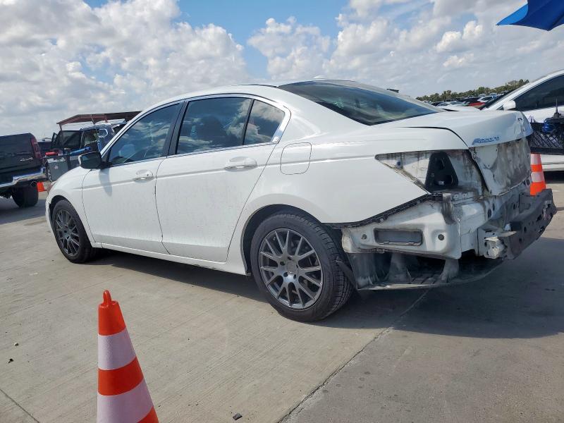1HGCP2F82CA110985 - 2012 HONDA ACCORD EXL WHITE photo 2