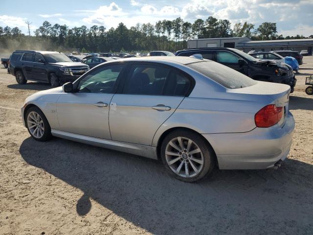 WBAPH7G54BNM54594 - 2011 BMW 328 I SILVER photo 2
