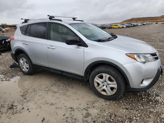 JTMBFREV6EJ000683 - 2014 TOYOTA RAV4 LE SILVER photo 4