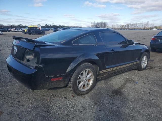 1ZVFT80N055121288 - 2005 FORD MUSTANG BLACK photo 3