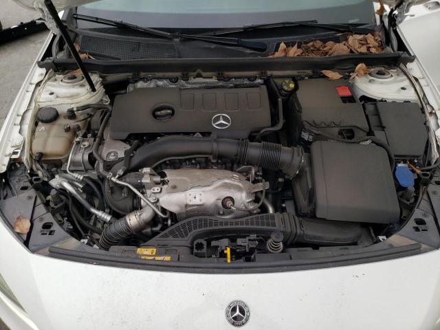 WDD3G4EB9KW028685 - 2019 MERCEDES-BENZ A 220 WHITE photo 11