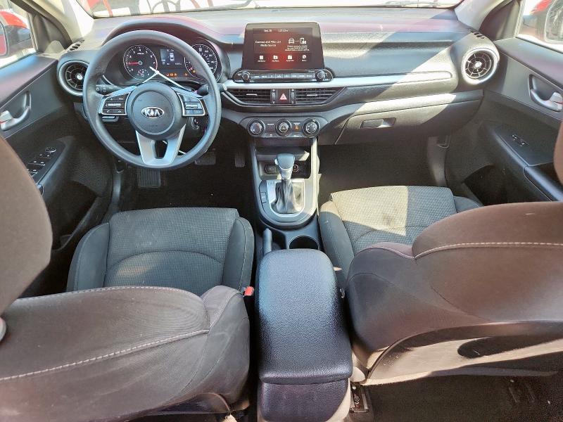 3KPF24AD3ME262699 - 2021 KIA FORTE FE 红色 照片 8