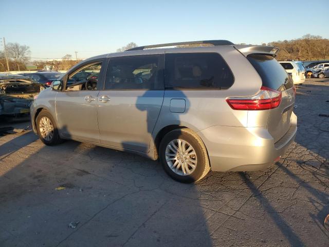 5TDYK3DC0FS608609 - 2015 TOYOTA SIENNA XLE Srebrny zdjęcie 2