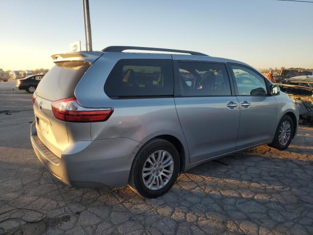 5TDYK3DC0FS608609 - 2015 TOYOTA SIENNA XLE Srebrny zdjęcie 3