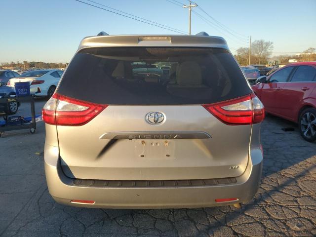 5TDYK3DC0FS608609 - 2015 TOYOTA SIENNA XLE Srebrny zdjęcie 6