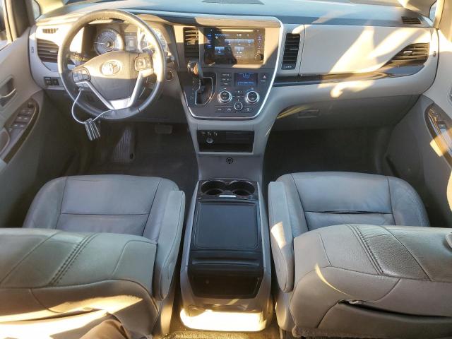 5TDYK3DC0FS608609 - 2015 TOYOTA SIENNA XLE Srebrny zdjęcie 8