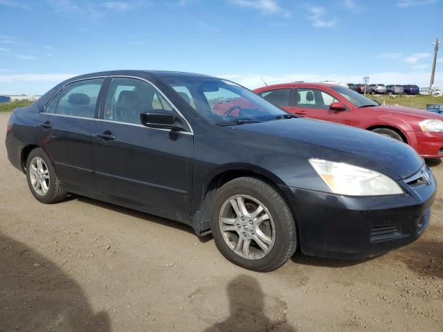 1HGCM56797A809585 - 2007 HONDA ACCORD EX BLACK photo 4