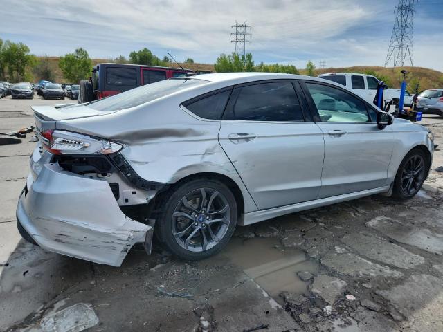 3FA6P0H74JR107924 - 2018 FORD FUSION SE 银色 照片 3