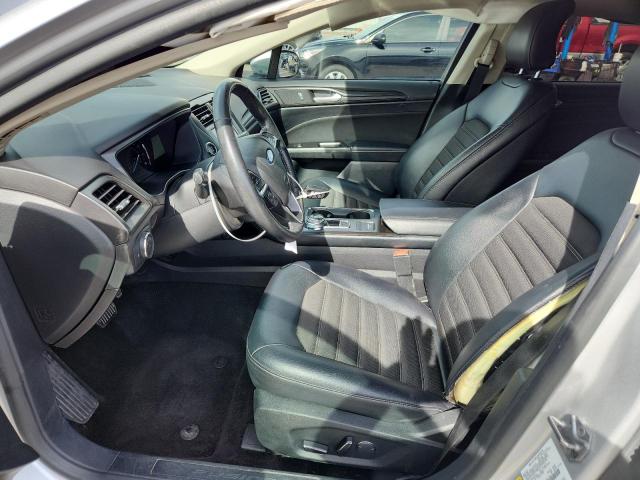 3FA6P0H74JR107924 - 2018 FORD FUSION SE 银色 照片 7