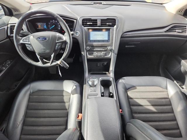 3FA6P0H74JR107924 - 2018 FORD FUSION SE 银色 照片 8