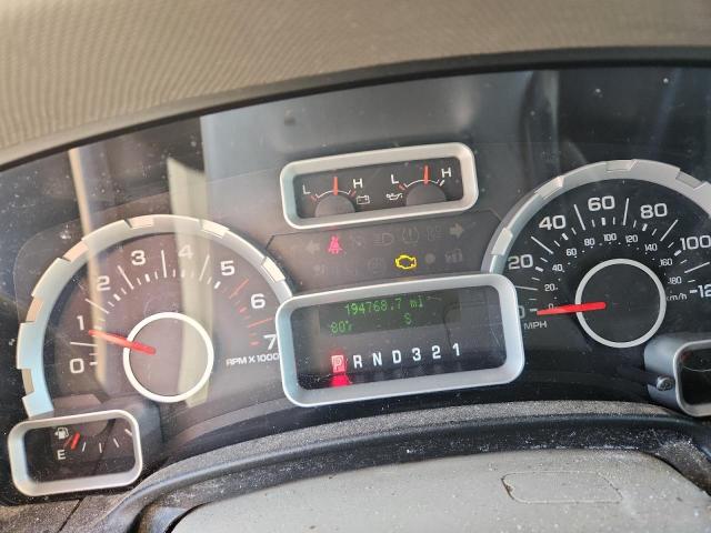 1FMFU15598LA15871 - 2008 FORD EXPEDITION XLT WHITE photo 9