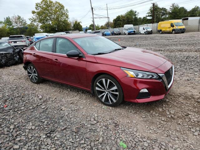 1N4BL4CW2LC185880 - 2020 NISSAN ALTIMA SR RED photo 4