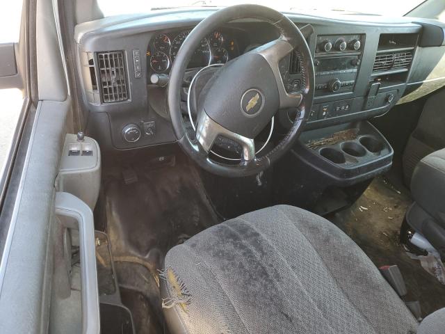 1GCWGAFP9K1298190 - 2019 CHEVROLET EXPRESS G2500 白色 照片 8