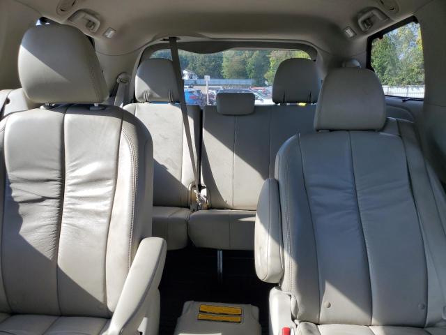 5TDDK3DC0BS007757 - 2011 TOYOTA SIENNA XLE GRAY photo 10