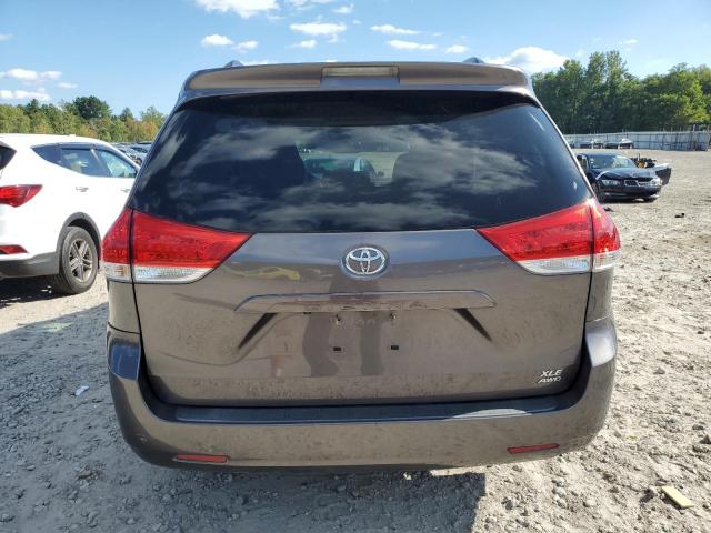 5TDDK3DC0BS007757 - 2011 TOYOTA SIENNA XLE GRAY photo 6