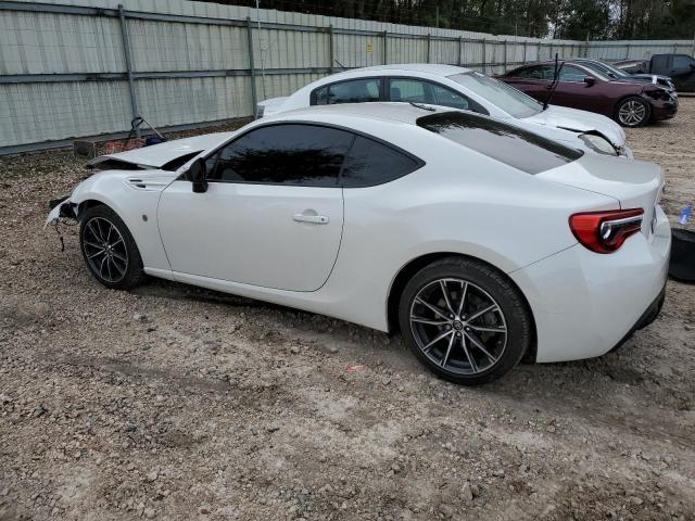 JF1ZNAA12L9753153 - 2020 TOYOTA 86 WHITE photo 2