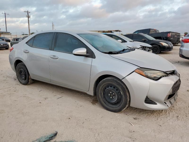 5YFBURHE5HP717755 - 2017 TOYOTA COROLLA L SILVER photo 4