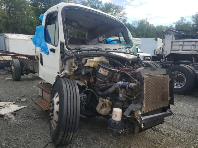 3ALACWFC4KDKM2322 - 2019 FREIGHTLINER M2 106 MEDIUM DUTY WHITE photo 4