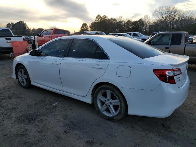 4T1BF1FK1CU557546 - 2012 TOYOTA CAMRY BASE WHITE photo 2