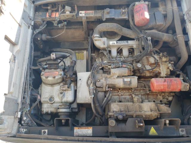 1UYVS2537BU220909 - 2011 UTILITY VS2RA أبيض صورة 7