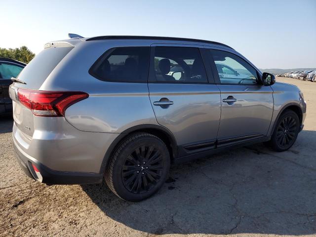 JA4AD3A35LZ035257 - 2020 MITSUBISHI OUTLANDER SE GRAY photo 3