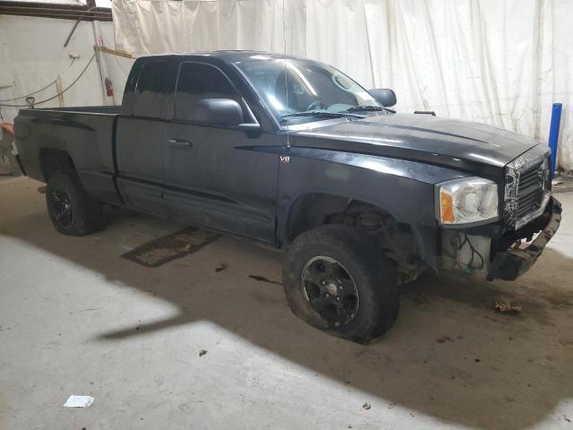 1D7HW42N05S331549 - 2005 DODGE DAKOTA SLT BLACK photo 4