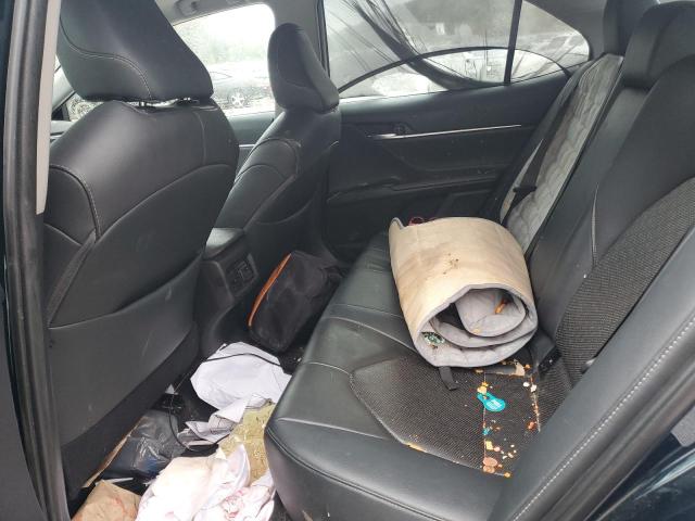 4T1BZ1HK7JU506764 - 2018 TOYOTA CAMRY XSE Grün Foto 10