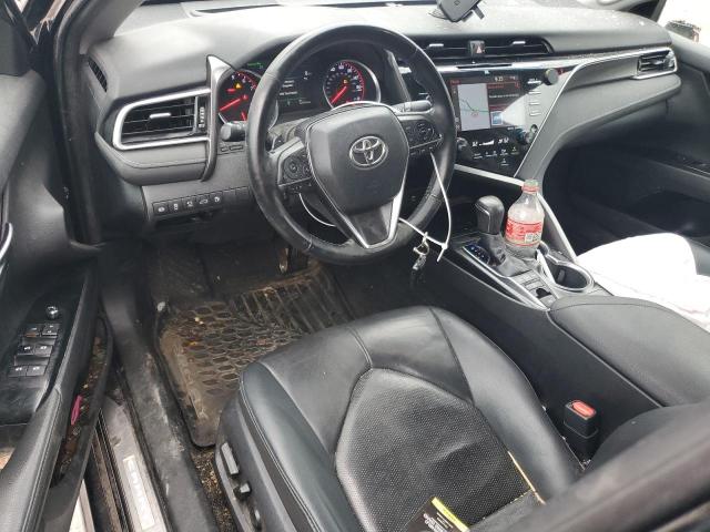 4T1BZ1HK7JU506764 - 2018 TOYOTA CAMRY XSE Grün Foto 8