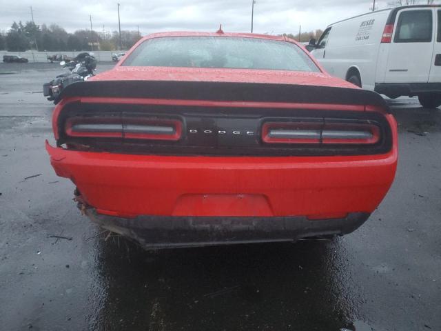 2C3CDZFJ9LH236608 - 2020 DODGE CHALLENGER R/T SCAT PACK RED photo 6